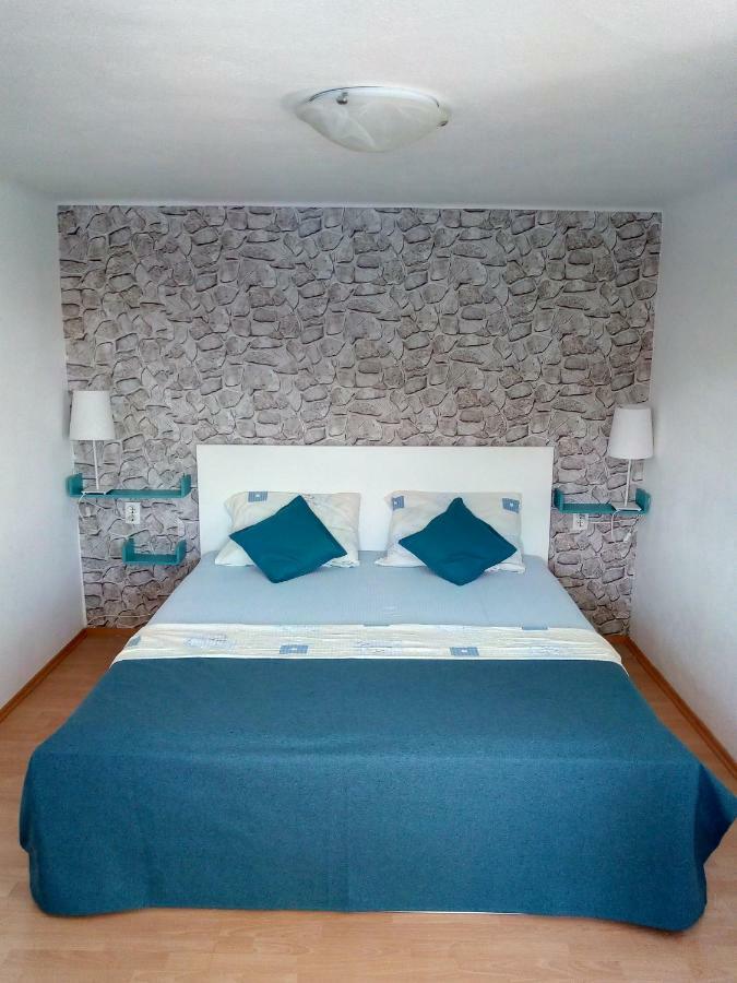 Apartmani Paulo Vis Exterior photo